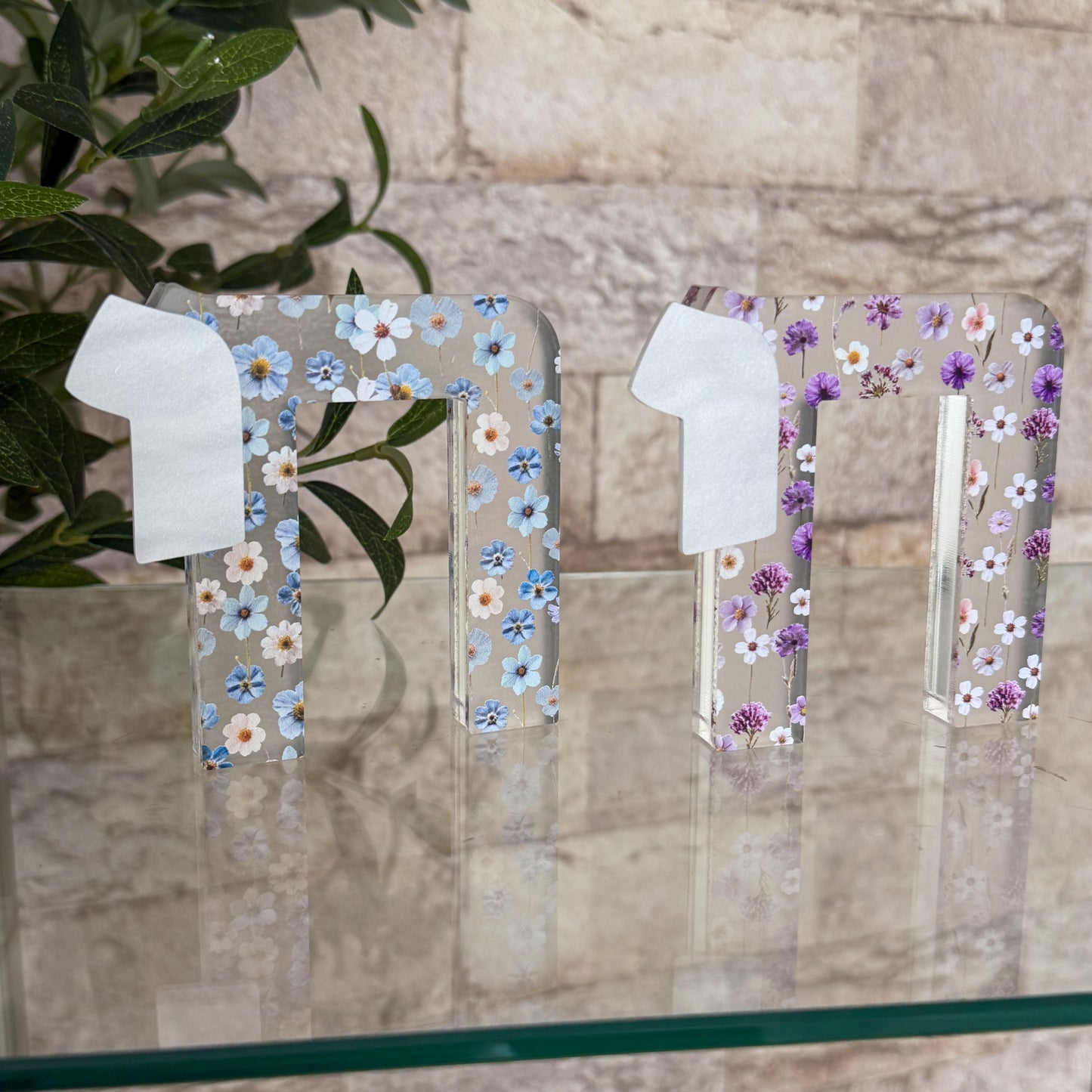 Mini Frosted Floral Acrylic "חי" (Chai) Sculpture