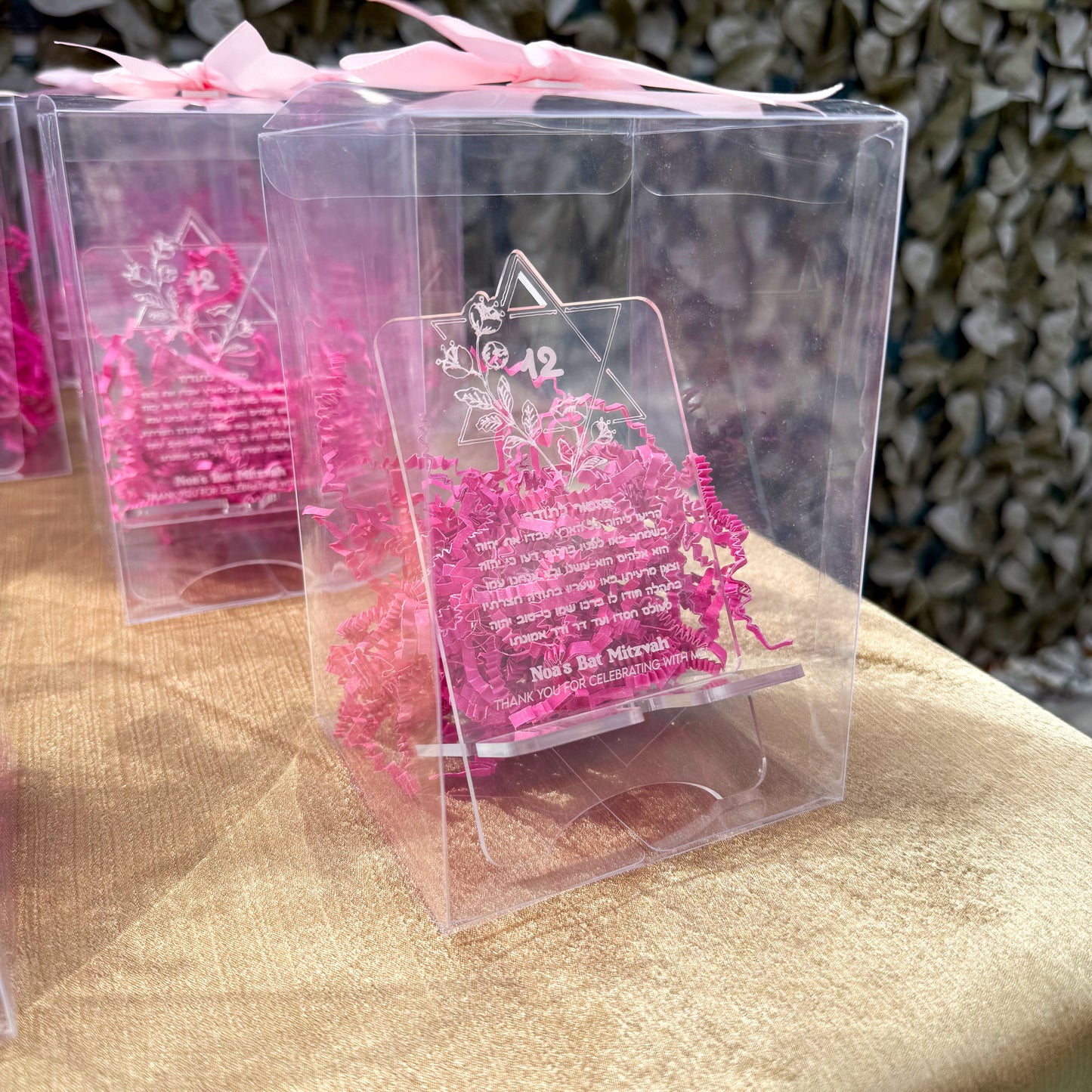 Magen David "Mizmor le Todah" Phone Stand