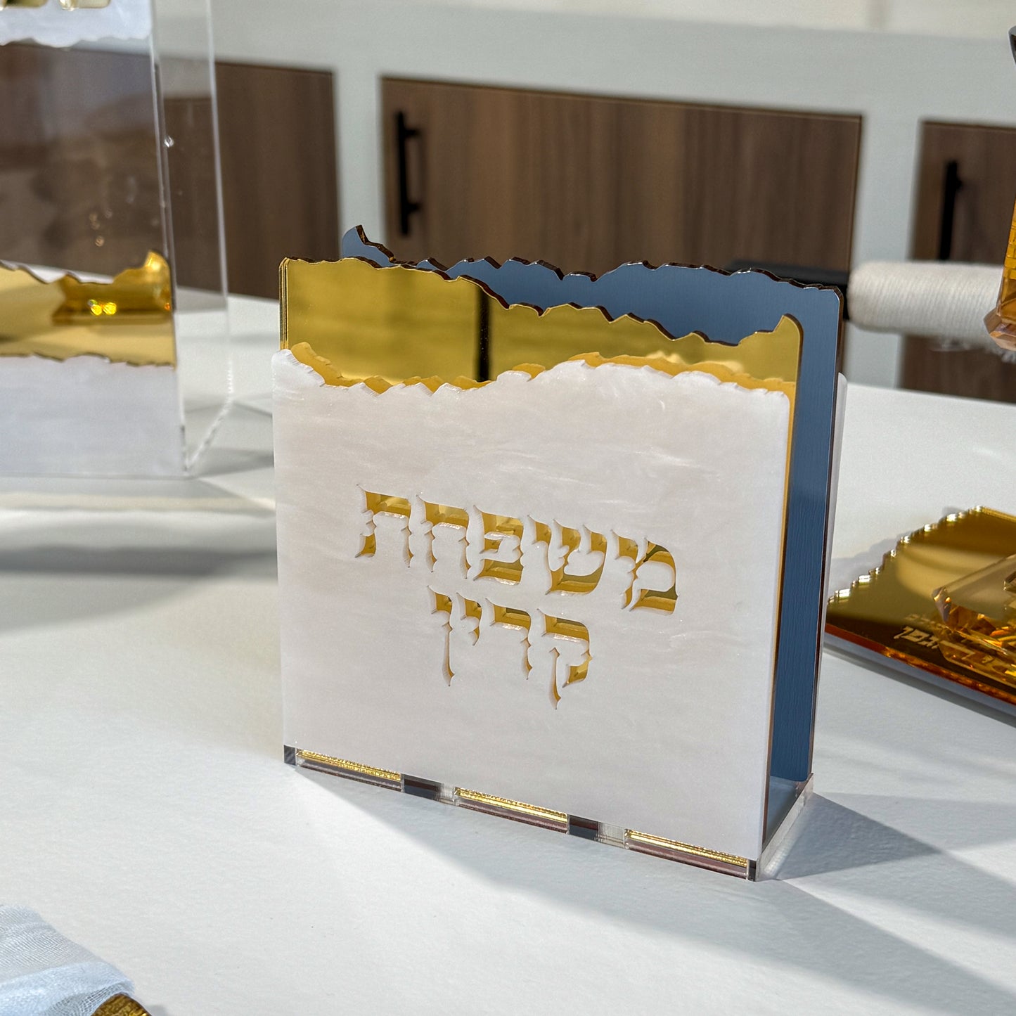 Personalized Matzah-Edge Napkin Holder (White/Gold)