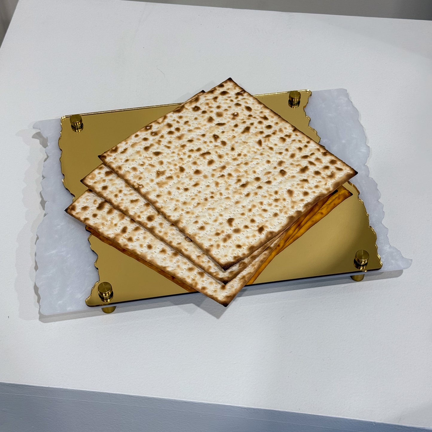 Personalized Matzah-Edge Matzah Tray (White/Gold)