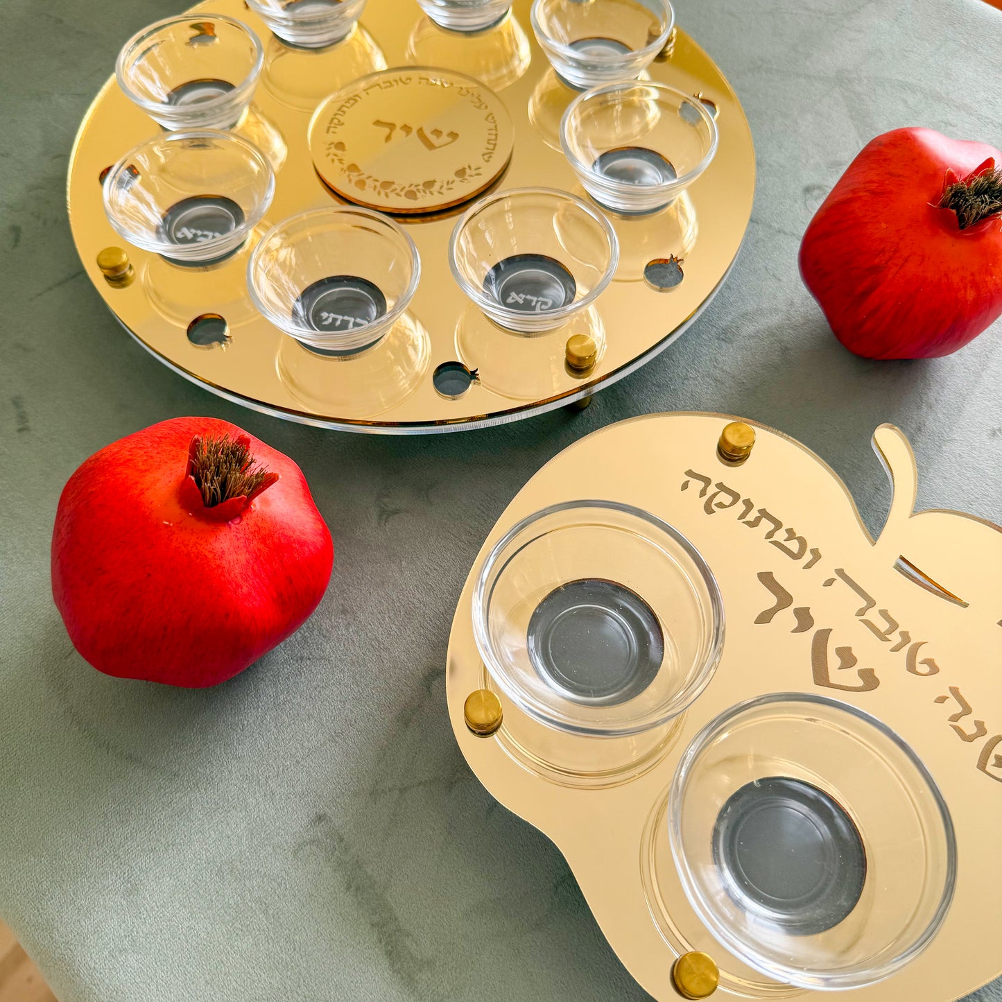 Personalized Apple & Honey Dish – Gold Mirror Acrylic