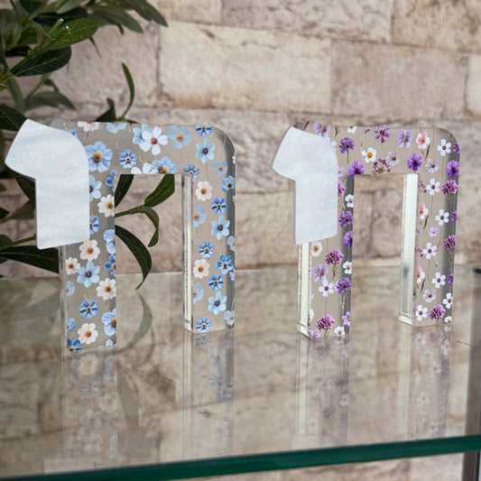 Mini Frosted Floral Acrylic "חי" (Chai) Sculpture