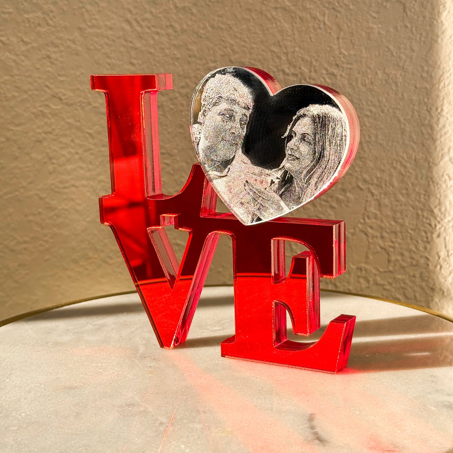 Photo LOVE Sculpture